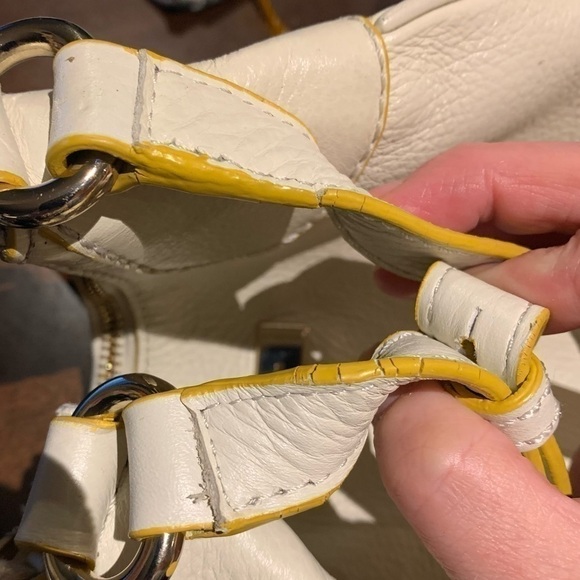 𝅺cole Haan Off White Leather Shoulder Bag Zippered Crossbody - Picture 8 of 8